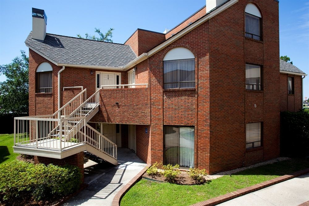 Cloverleaf Suites Baton Rouge Exterior foto