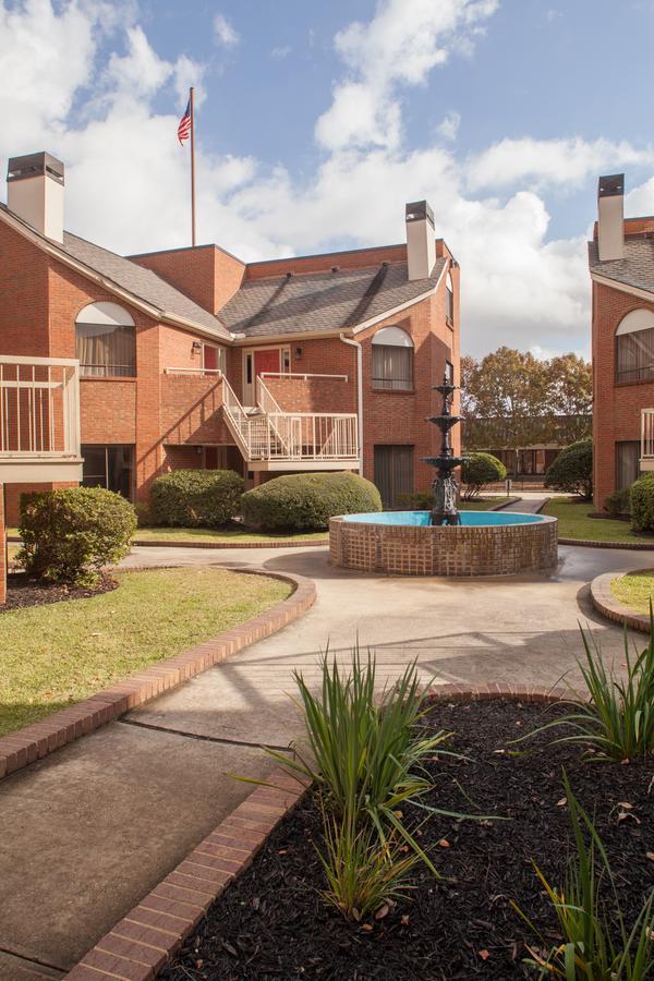 Cloverleaf Suites Baton Rouge Exterior foto