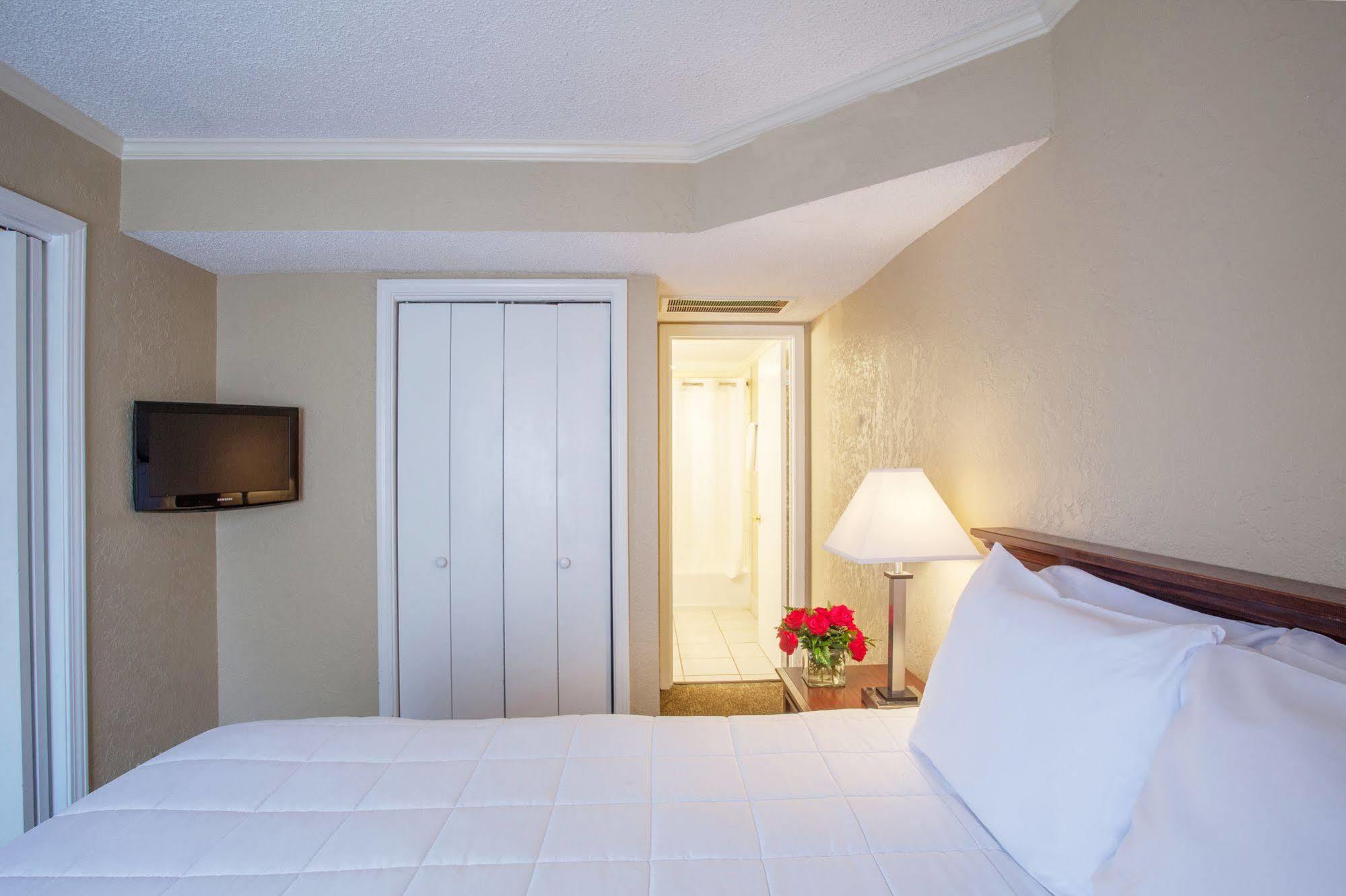 Cloverleaf Suites Baton Rouge Exterior foto