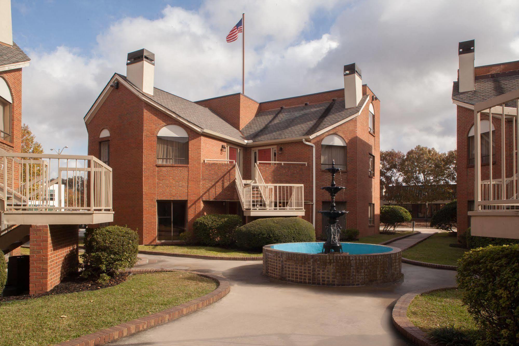Cloverleaf Suites Baton Rouge Exterior foto