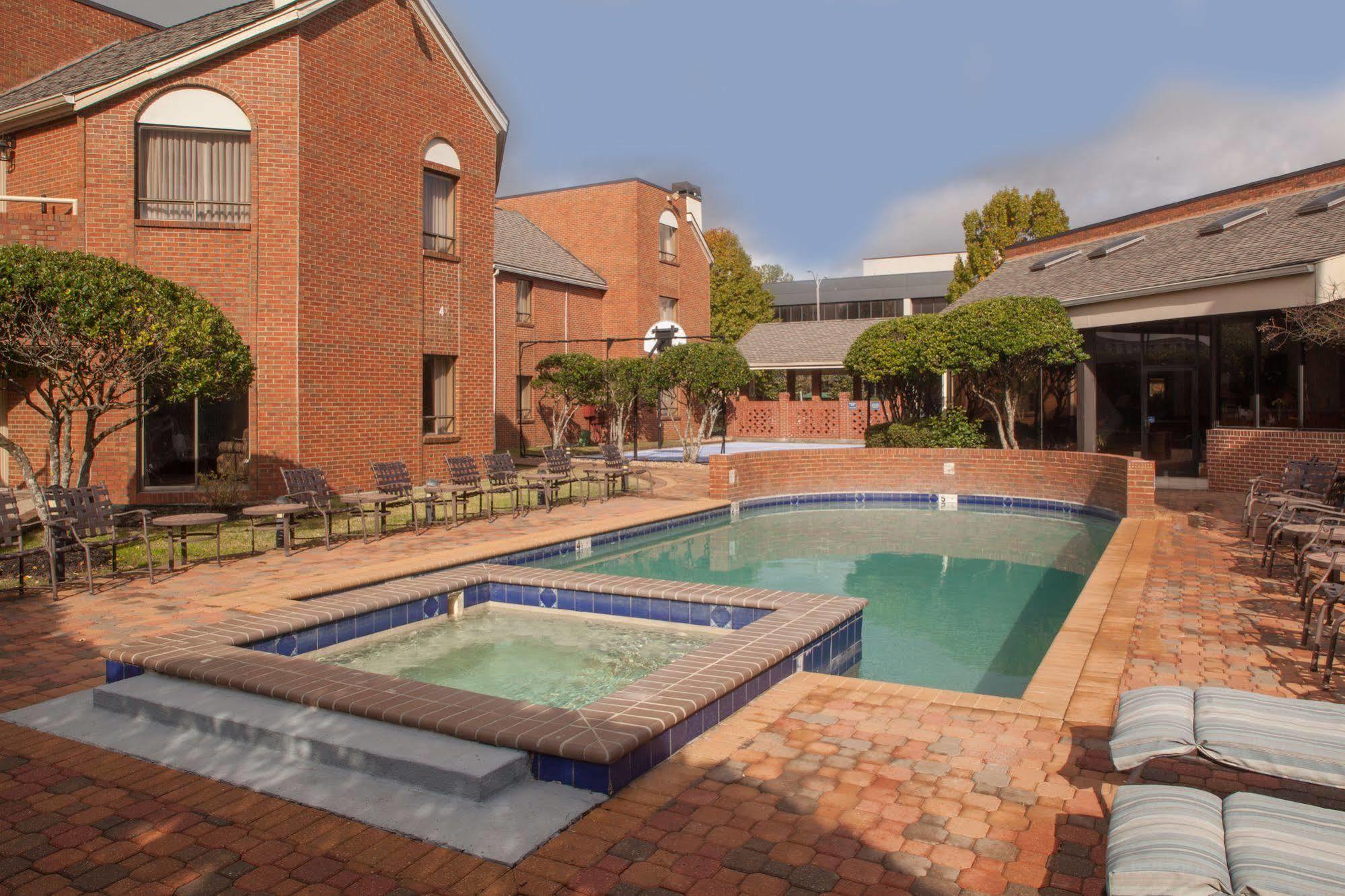 Cloverleaf Suites Baton Rouge Exterior foto