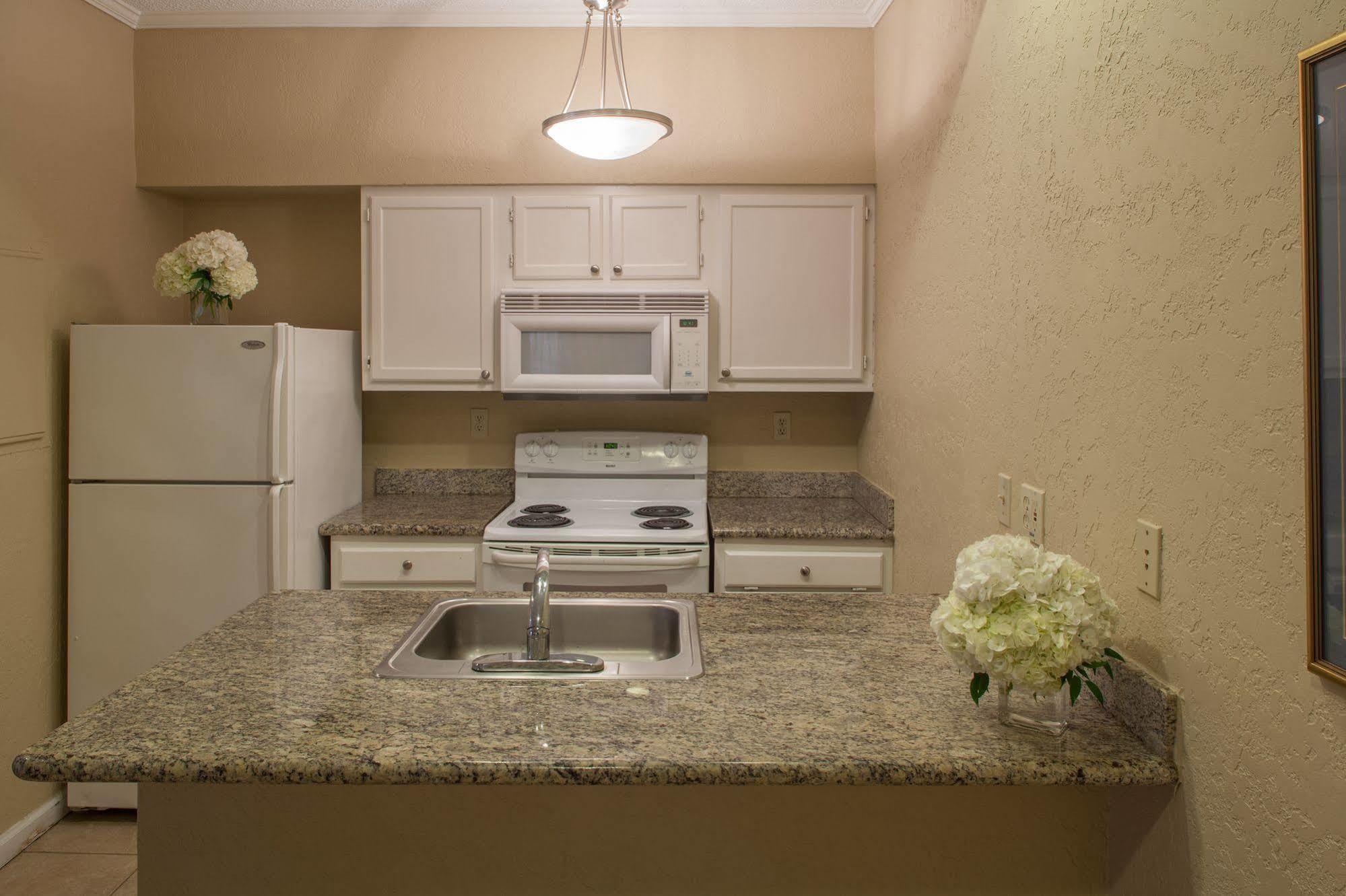 Cloverleaf Suites Baton Rouge Exterior foto